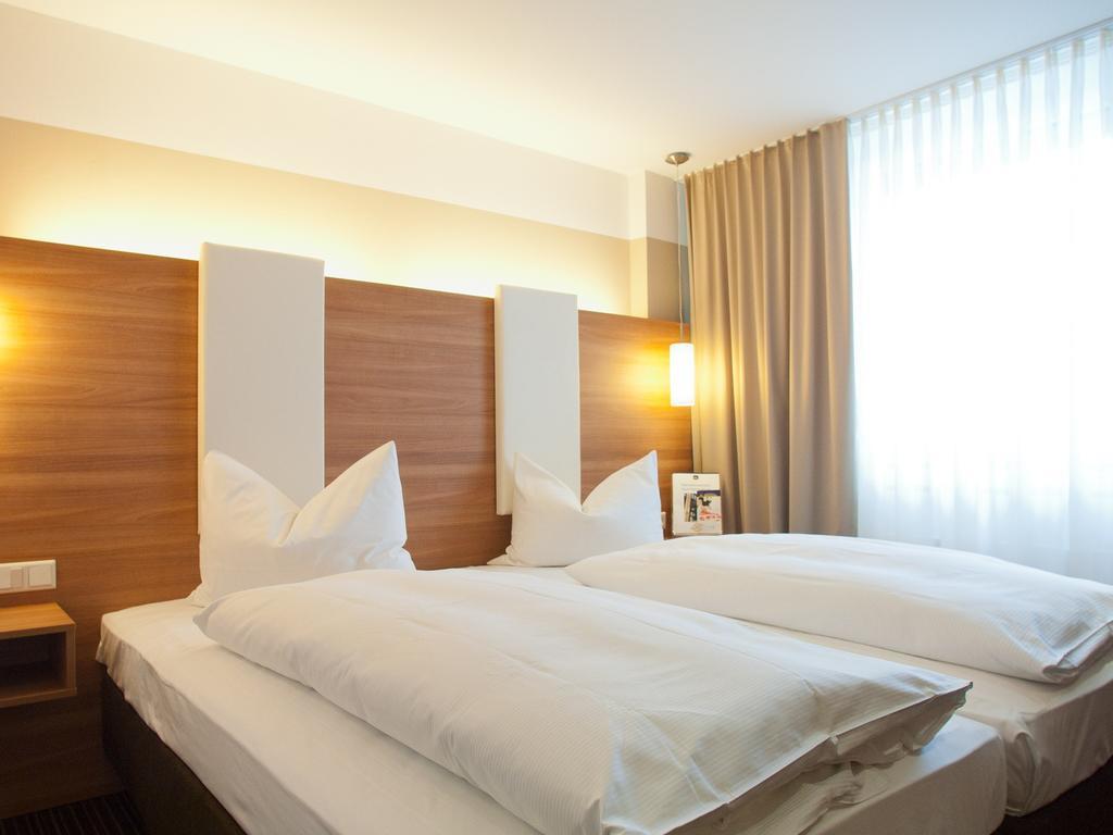 Myrooms Neu-Isenburg Bilik gambar